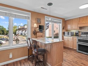 126 Merrimac St 47, Newburyport MA 01950