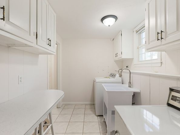 18 Divittorio Drive, Milford MA 01757