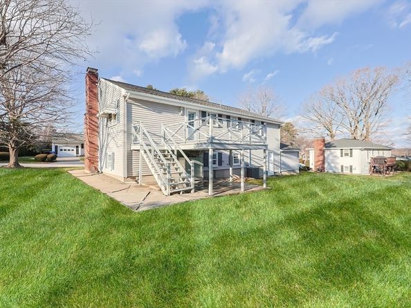 18 Divittorio Drive, Milford MA 01757