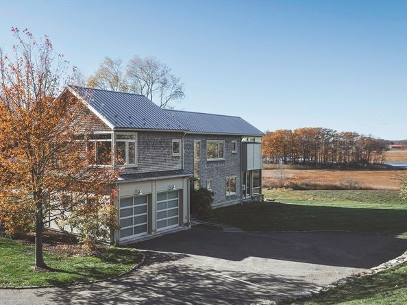 154 Argilla Rd, Ipswich MA 01938