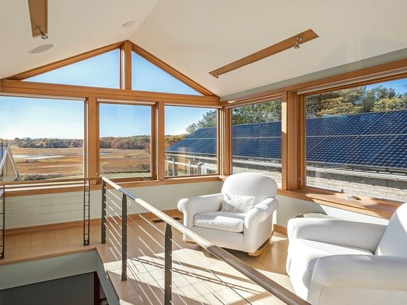 154 Argilla Rd, Ipswich MA 01938