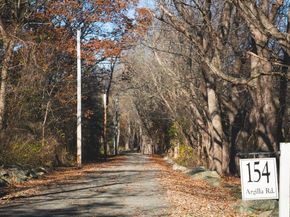 154 Argilla Rd, Ipswich MA 01938