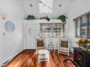 37 Pinewood Ave, Billerica MA 01821