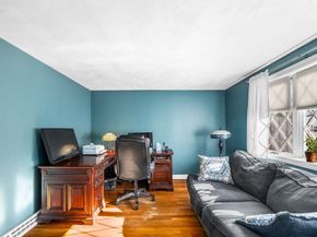 37 Pinewood Ave, Billerica MA 01821