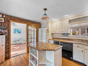 37 Pinewood Ave, Billerica MA 01821