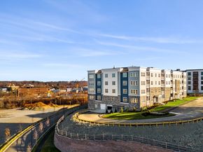 6 Stratton Drive 307, Woburn MA 01801