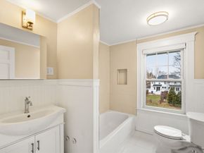 312 Edge Hill Rd, Milton MA 02186