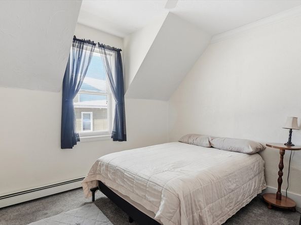 52 Church St, Gardner MA 01440