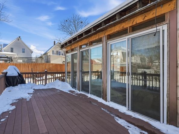 52 Church St, Gardner MA 01440