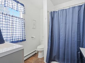 52 Church St, Gardner MA 01440