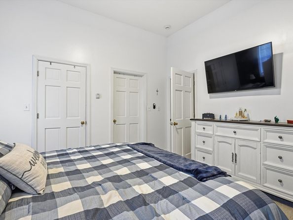 52 Church St, Gardner MA 01440