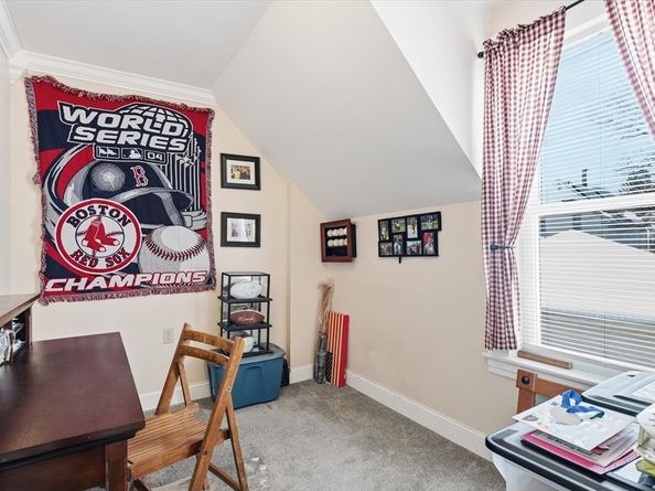 52 Church St, Gardner MA 01440