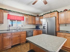 52 Church St, Gardner MA 01440