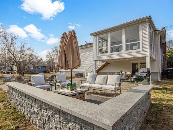 1686 Washington Street, Walpole MA 02081