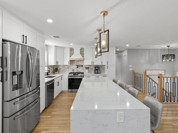 1686 Washington Street, Walpole MA 02081