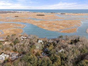 68 Abrams Hill Rd, Duxbury MA 02332