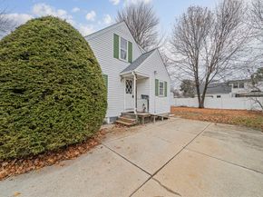 13 Washington Ave, Ashland MA 01721