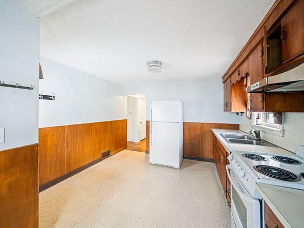 13 Washington Ave, Ashland MA 01721