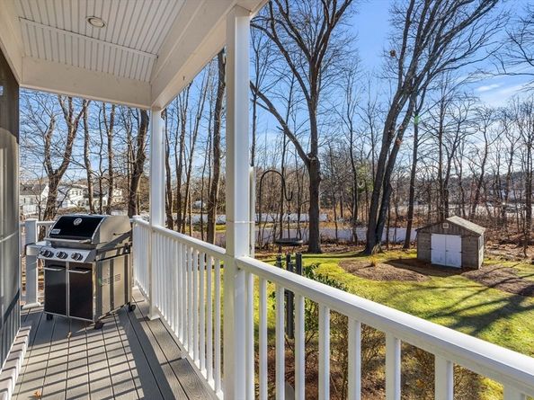 28 Van Norden Rd, Woburn MA 01801