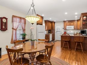 28 Van Norden Rd, Woburn MA 01801