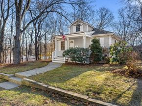 28 Van Norden Rd, Woburn MA 01801