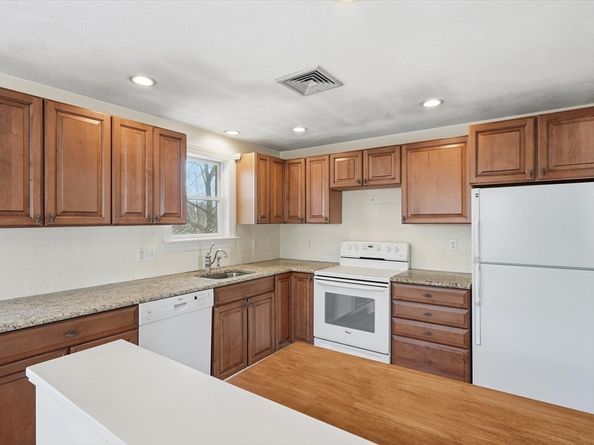 11 Larchmont Street, Lynn MA 01904