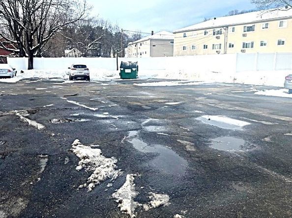 43 Hamilton St 24, Leominster MA 01453