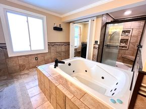 22 Berkshire St, Fitchburg MA 01420