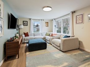 107 Wallace Rd, Sturbridge MA 01566