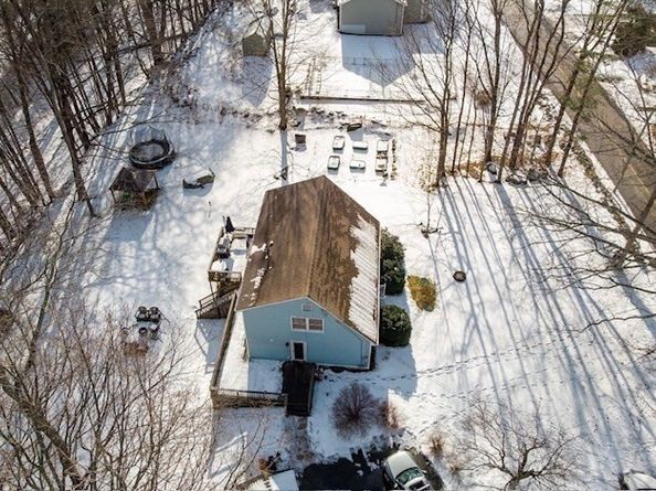 107 Wallace Rd, Sturbridge MA 01566