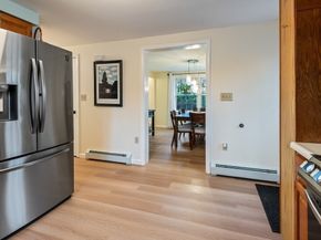 107 Wallace Rd, Sturbridge MA 01566