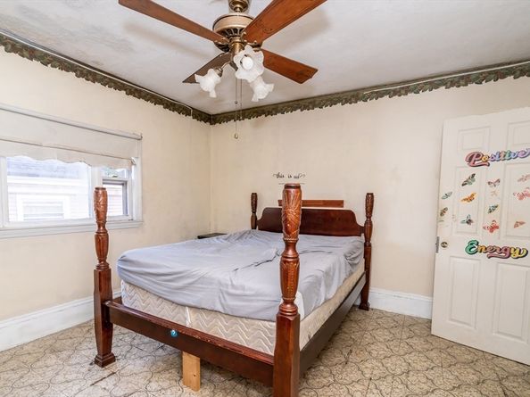 17 Garland Ave, Malden MA 02148