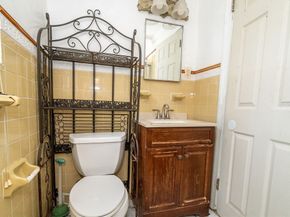 17 Garland Ave, Malden MA 02148