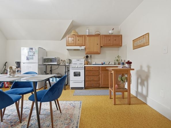 31-37 Washington Ave, Waltham MA 02453