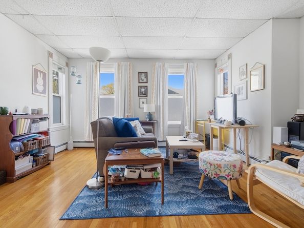 31-37 Washington Ave, Waltham MA 02453