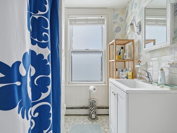 31-37 Washington Ave, Waltham MA 02453