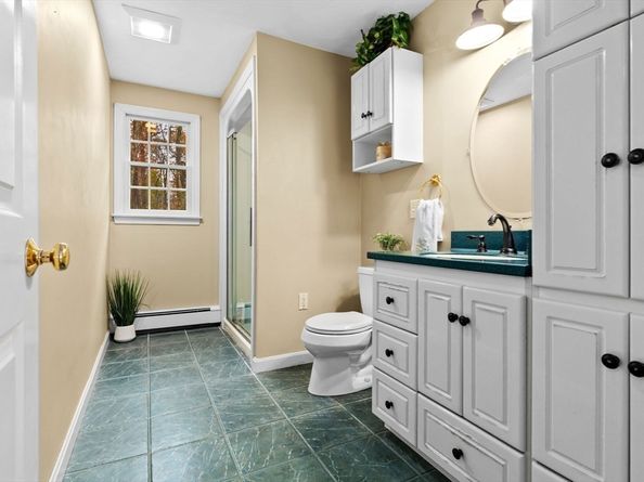 16 W Tapley Rd, Lynnfield MA 01940