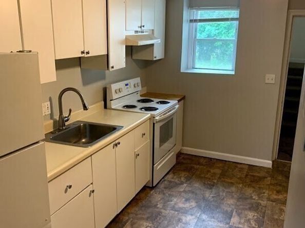 157-167 Delhi Street, Boston MA 02126