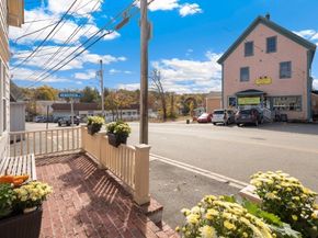 20 Railroad Ave, Rockport MA 01966