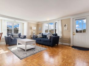 20 Railroad Ave, Rockport MA 01966
