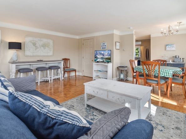 20 Railroad Ave, Rockport MA 01966