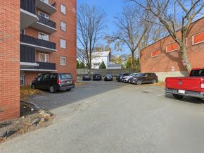 125 Trapelo Rd U23, Belmont MA 02478