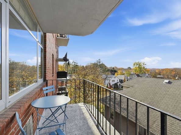 125 Trapelo Rd U23, Belmont MA 02478