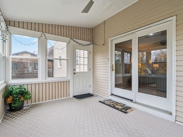 82 Lenox St, Quincy MA 02169