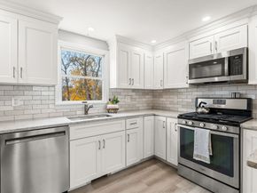 82 Lenox St, Quincy MA 02169