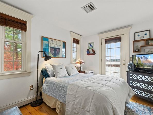 47 Faye Ave, Middleboro MA 02346