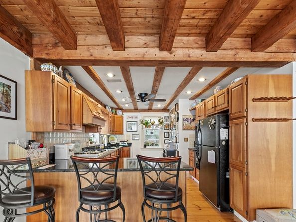 47 Faye Ave, Middleboro MA 02346