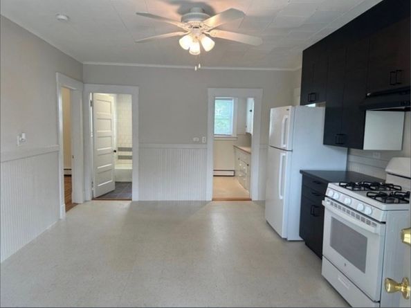 219 Charlton St, Southbridge MA 01550