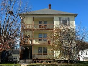 219 Charlton St, Southbridge MA 01550