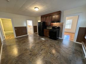 219 Charlton St, Southbridge MA 01550